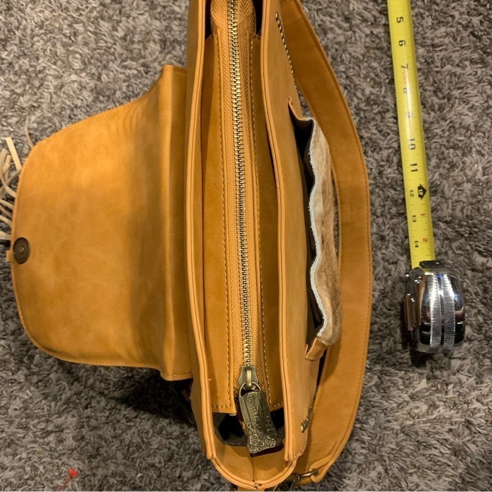 Women’s Trinity Ranch Leather Purse - Picture 6 of 16